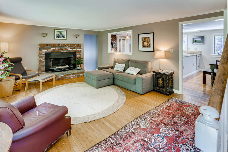 Featured Property For Sale Heather Gardens, West Tisbury. Tea Lane